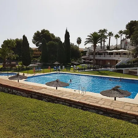 Costa Del Sol شقة *